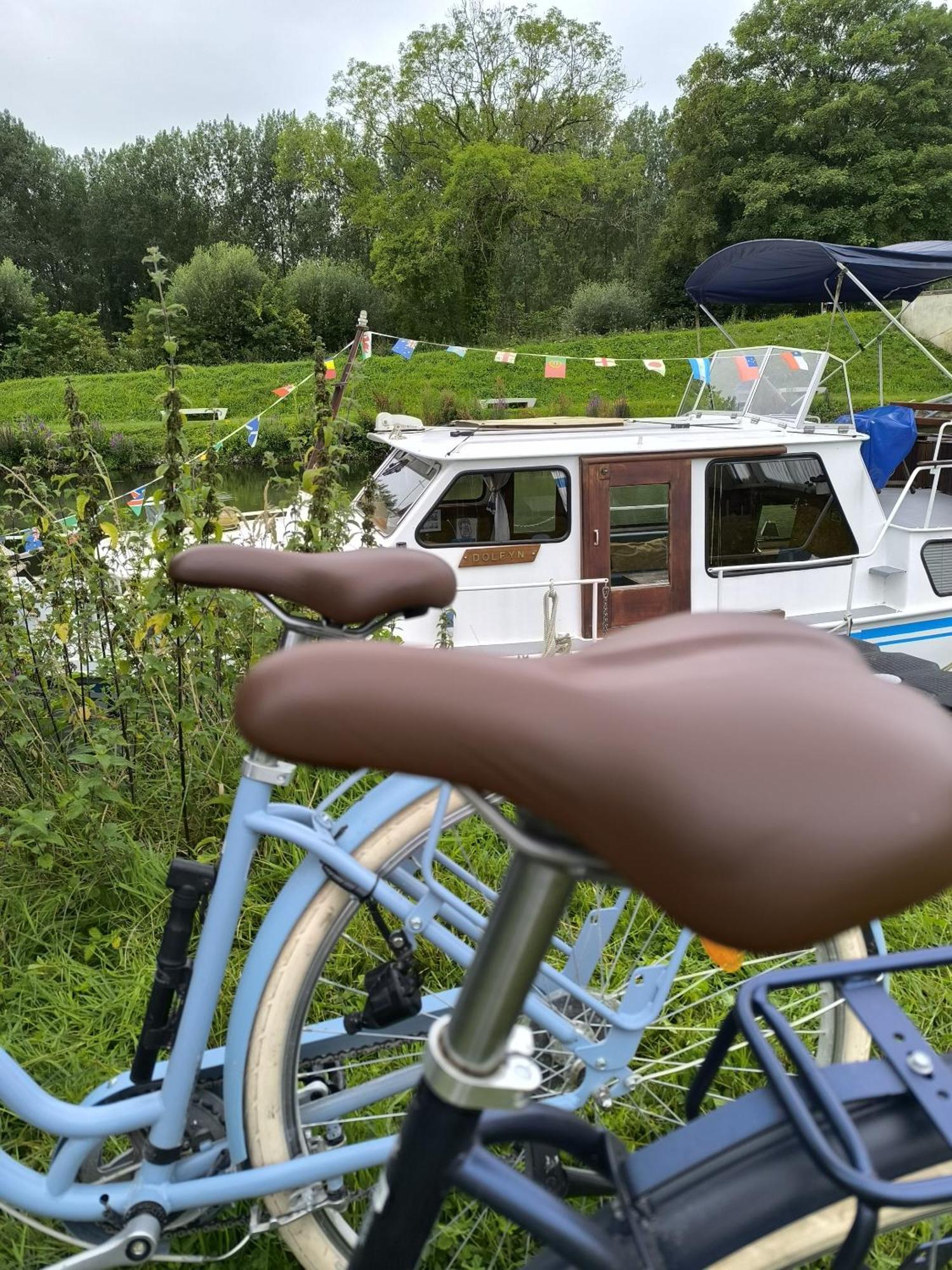 Sealov Hebergements Insolites- Linge, Menage Et Velos Inclus Botel Eaucourt-sur-Somme
